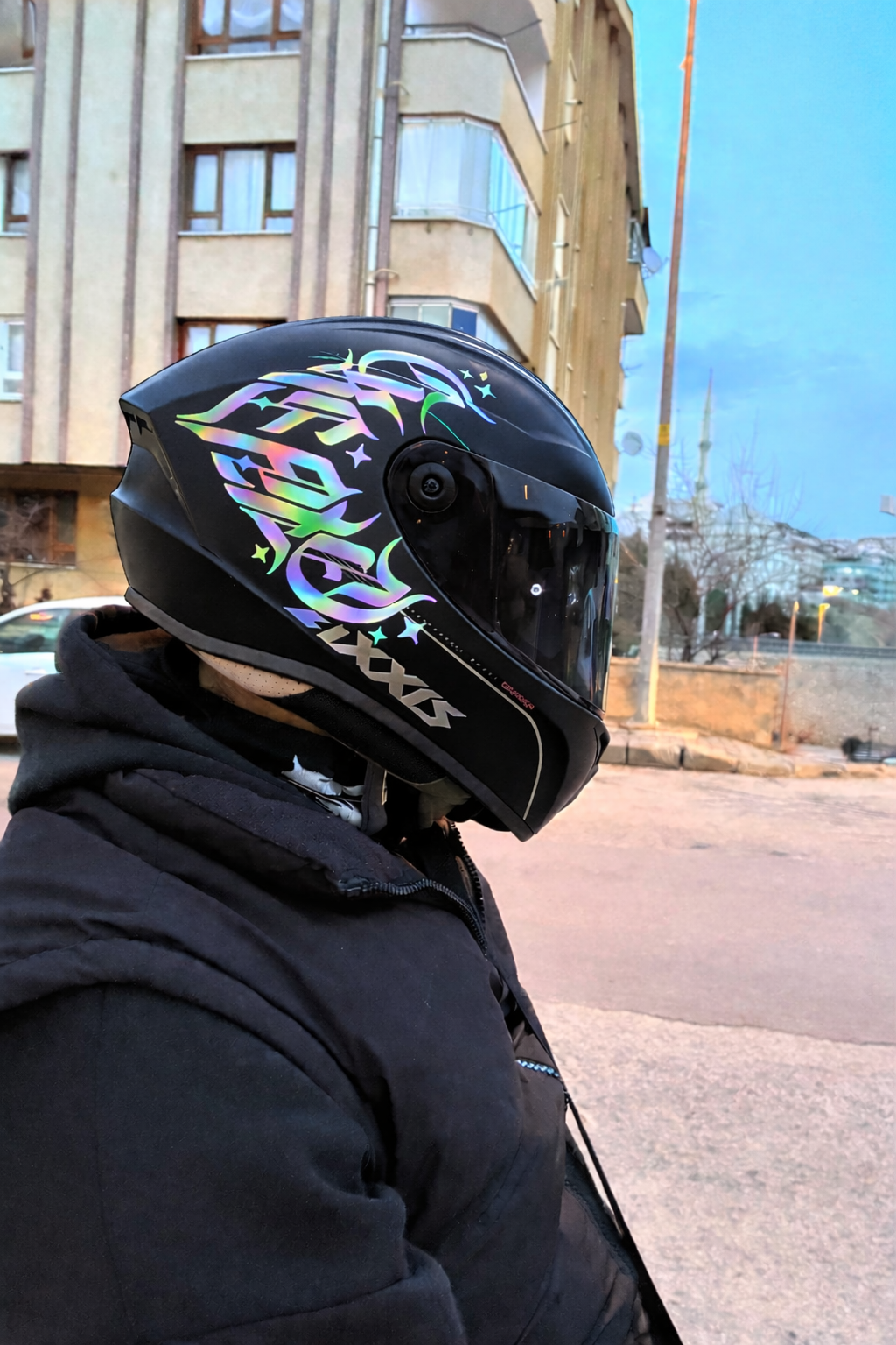 Create Kask Sticker